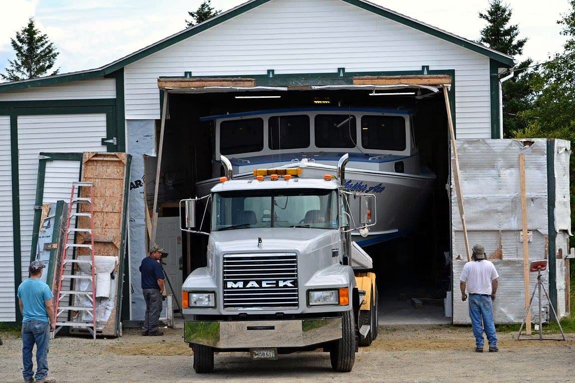 Frank Thompson's 46′ Wayne Beal — photo 9