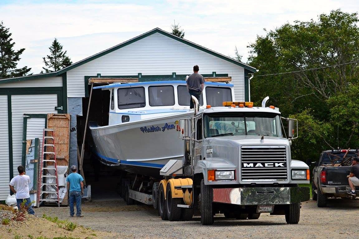 Frank Thompson's 46′ Wayne Beal — photo 10