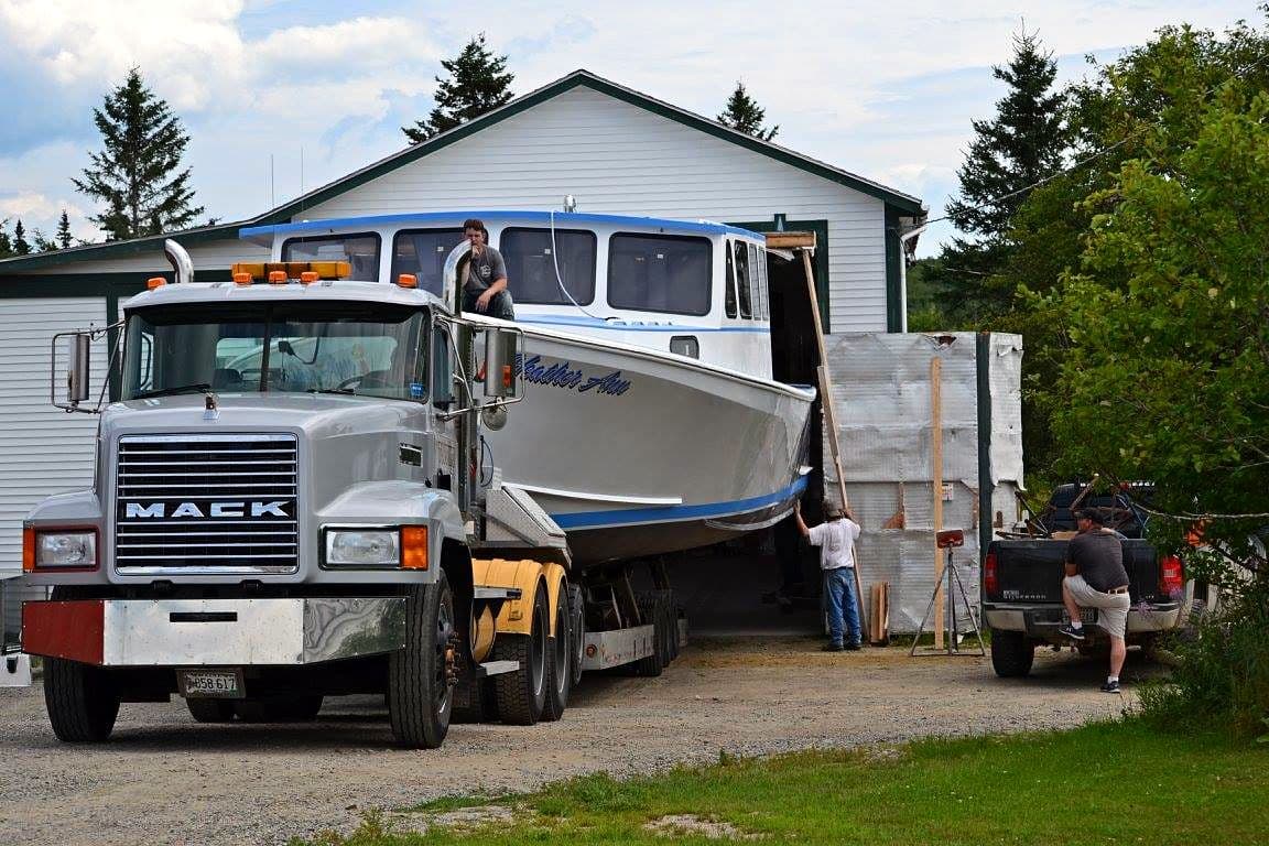Frank Thompson's 46′ Wayne Beal — photo 11