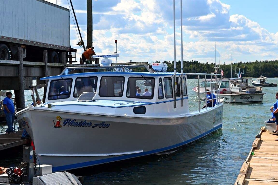 Frank Thompson's 46′ Wayne Beal — photo 20