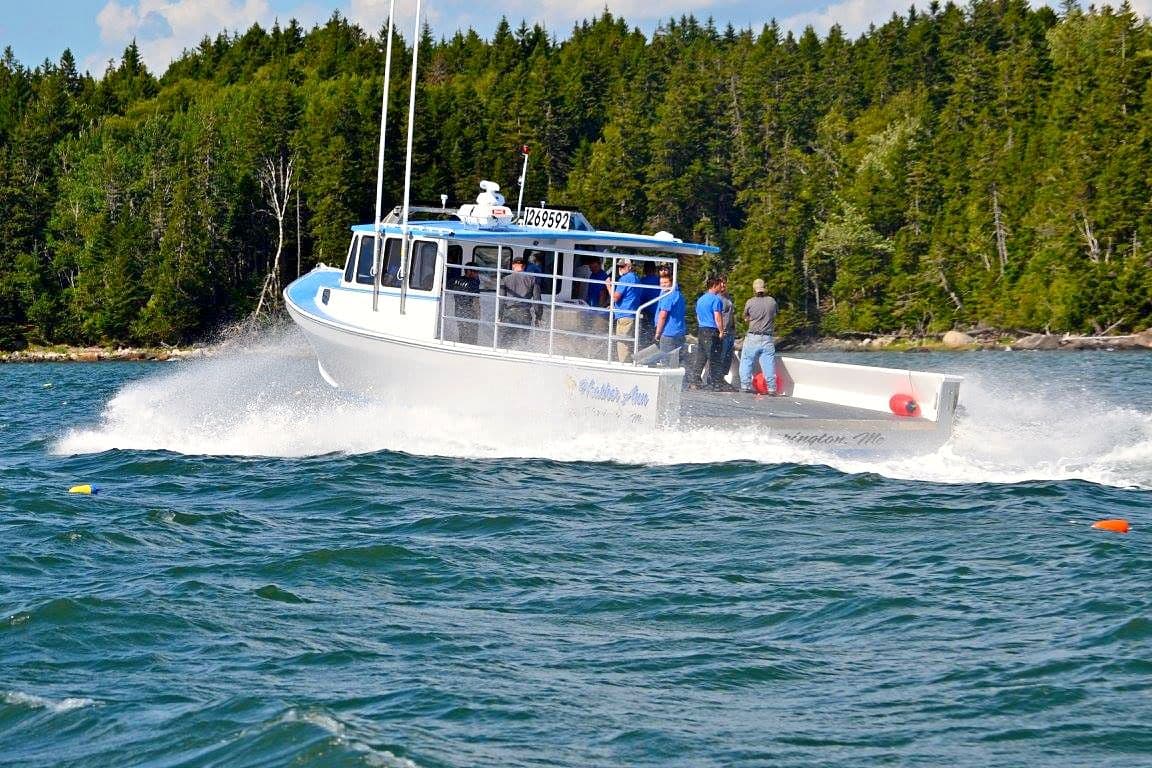 Frank Thompson's 46′ Wayne Beal — photo 26