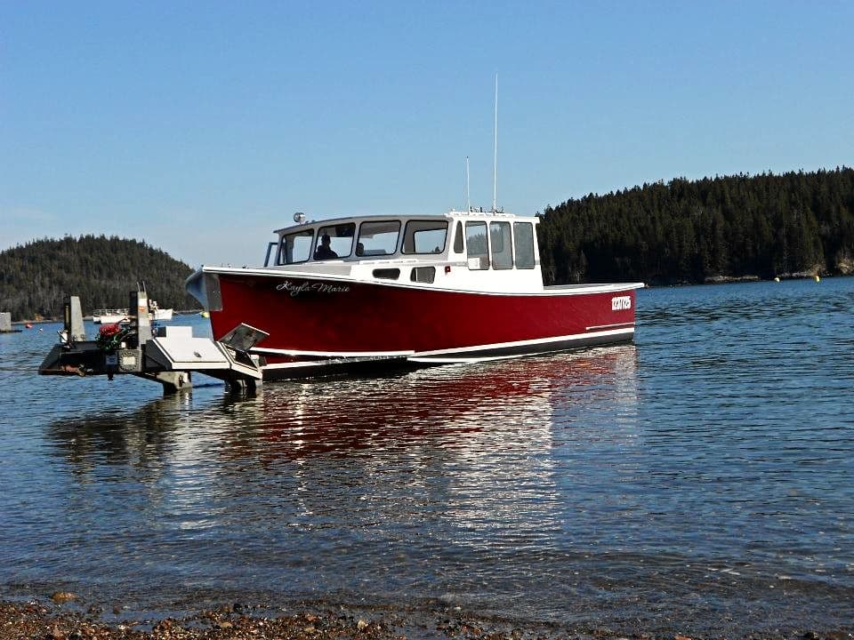 Gary Wood's 38′ Calvin Beal — photo 19