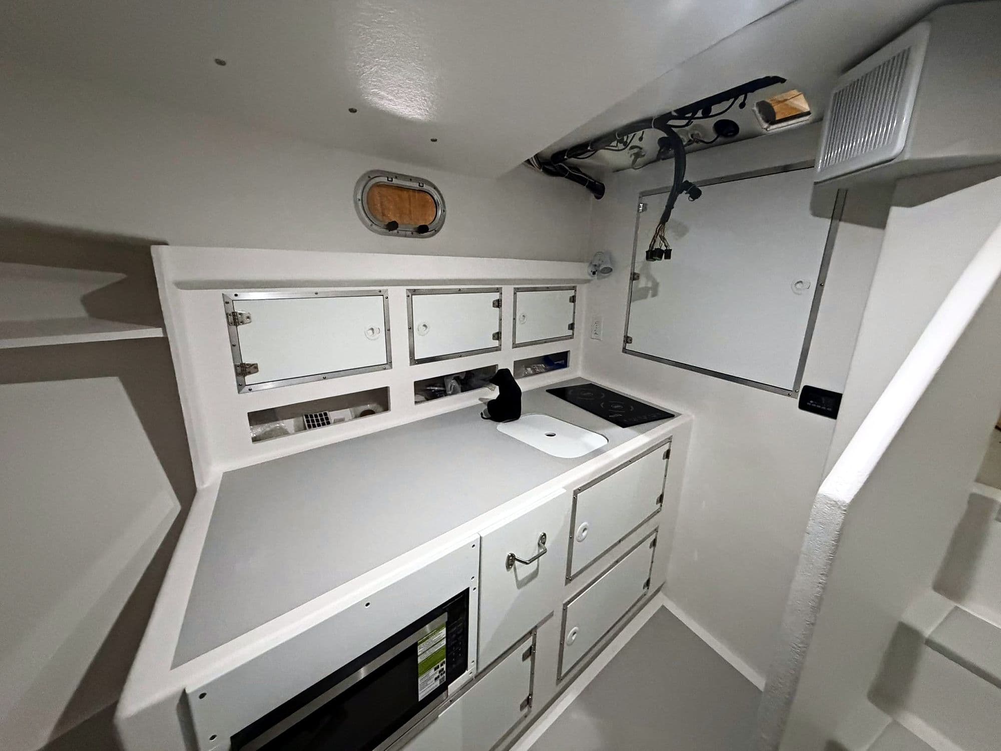 Jamie Soileau's 41′ Libby — photo 24