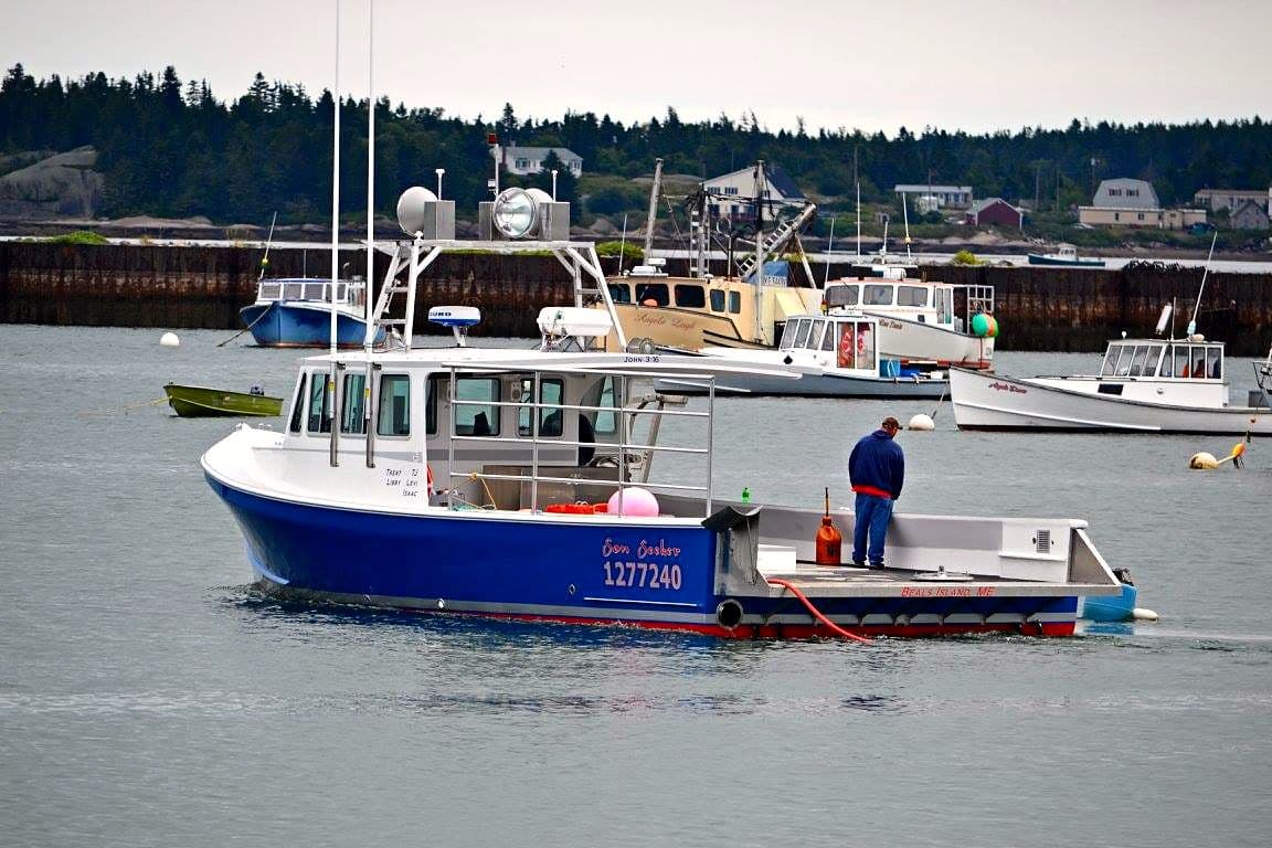 Jeff Libby's 46′ Wayne Beal — photo 22