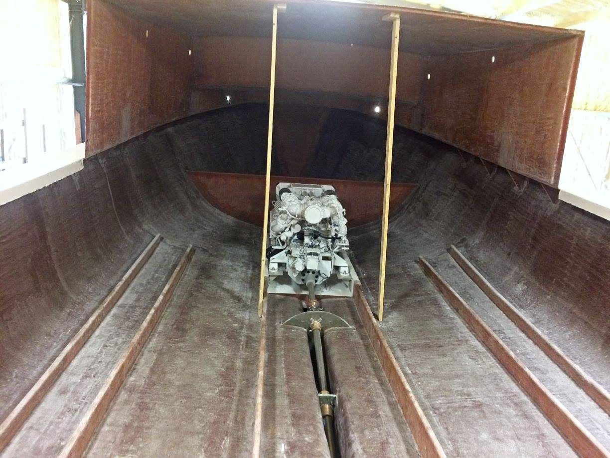 Jonathon Coffin's 47′ H&H — photo 1
