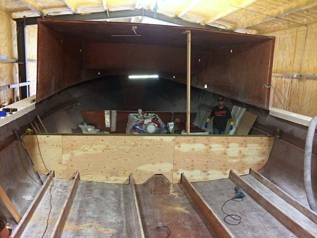 Jonathon Coffin's 47′ H&H — photo 4