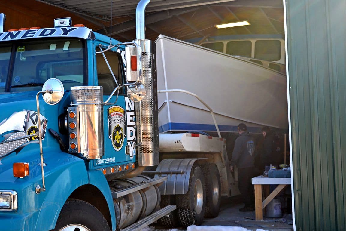 Jonathon Coffin's 47′ H&H — photo 19