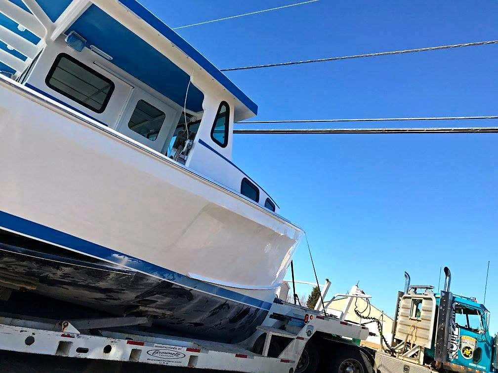 Jonathon Coffin's 47′ H&H — photo 23