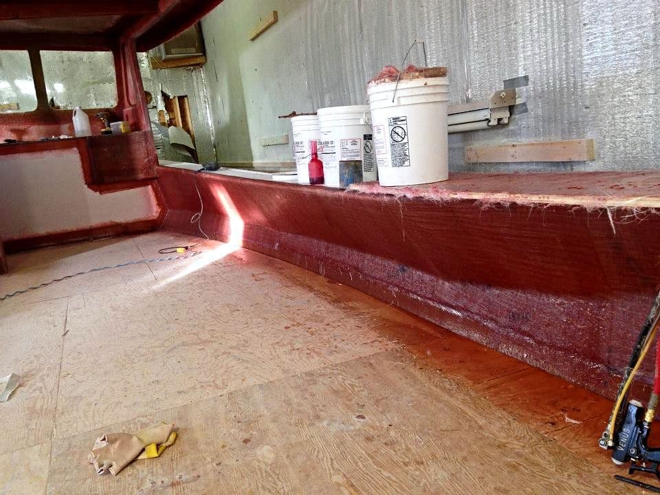 Larry Davis's 47′ H&H — photo 14