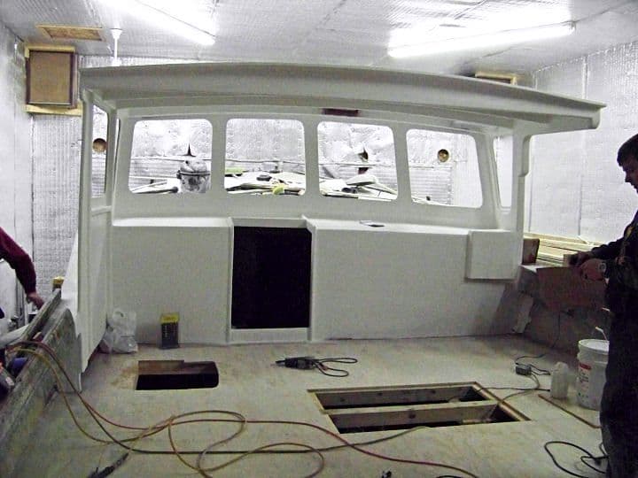 Raymond Alley's 36′ fishing boat — photo 9