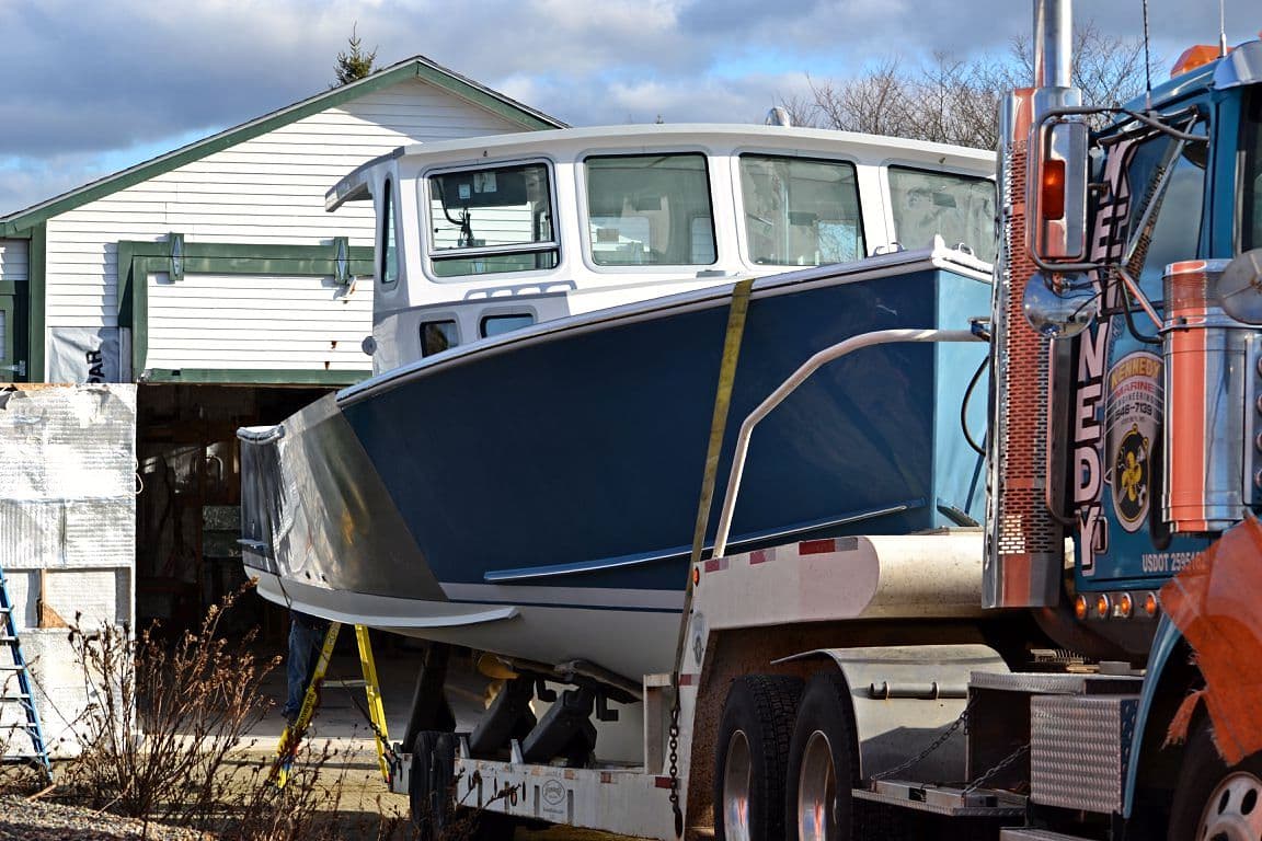 Skipper Alley's 42′ Wayne Beal — photo 15